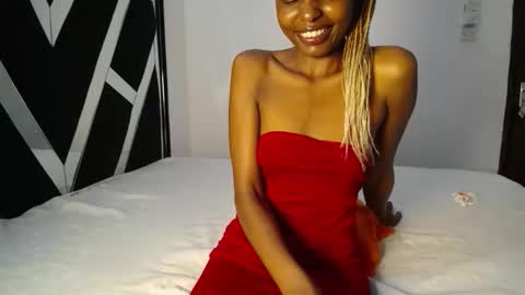 Snapshot of queen_sashavixen chatting on 20, 4, 2026 queen_sashavixen online show from 20, 4, 2026