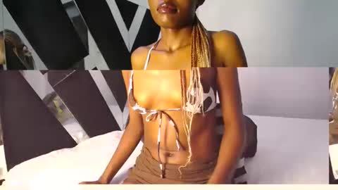 Snapshot of queen_sashavixen chatting on 4, 5, 2026 queen_sashavixen online show from 4, 5, 2026