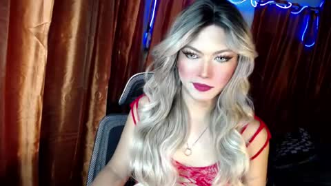 Snapshot of queenfcker1st chatting on 23, 7, 2026 Be my property Sabrina online show from 23, 7, 2026