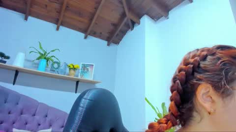 Snapshot of queengrett chatting on 29, 3, 2026 Queen online show from 29, 3, 2026