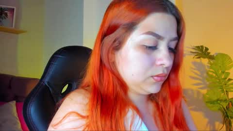 Snapshot of queengrett chatting on 30, 3, 2026 Queen online show from 30, 3, 2026