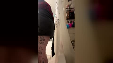 queenjmmannen18 online show from 21, 4, 2026