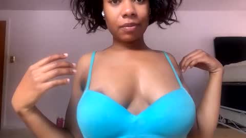 Kourtney online show from 24, 10, 2025