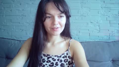 Snapshot of queenofmodels chatting on 6, 11, 2025 QueenOfModels online show from 6, 11, 2025