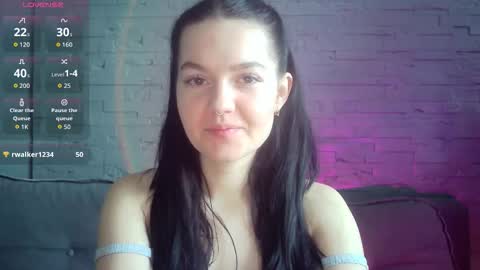 QueenOfModels online show from 12, 2, 2026