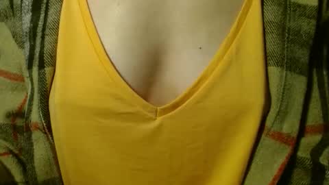 queenoftenderness online show from 27, 3, 2026