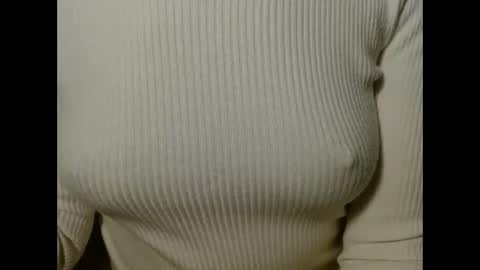 queenoftenderness online show from 1, 4, 2026