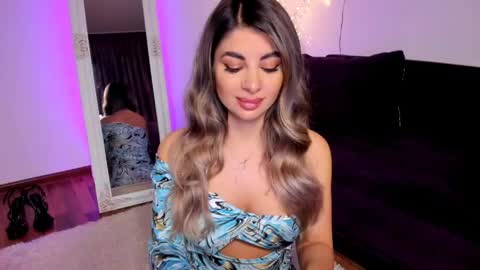 Queennofyuredreams online show from 18, 4, 2026