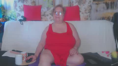 QueenPammy online show from 17, 10, 2025