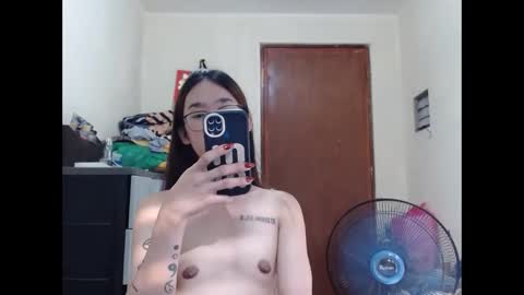 Snapshot of queenpaulaxx chatting on 25, 10, 2025 Paula watson online show from 25, 10, 2025