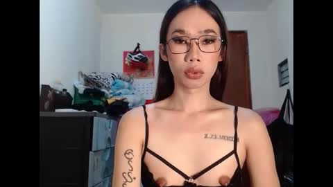 Snapshot of queenpaulaxx chatting on 1, 12, 2025 Paula watson online show from 1, 12, 2025