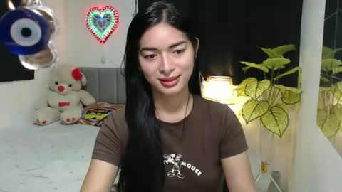 QueenPinay69 online show from 16, 11, 2025
