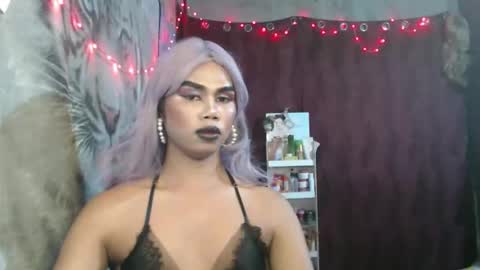 Snapshot of queenpinayebony_xx chatting on 18, 4, 2026 queenpinayebony_xx online show from 18, 4, 2026