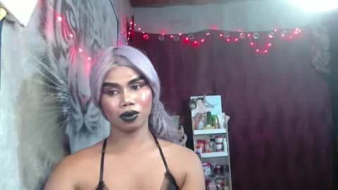 Snapshot of queenpinayebony_xx chatting on 18, 4, 2026 queenpinayebony_xx online show from 18, 4, 2026