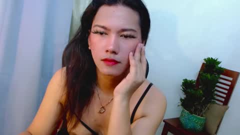 Snapshot of queensabbyvee chatting on 8, 3, 2025 Sabrina online show from 8, 3, 2025