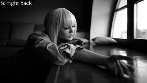 Queensy online show from 10, 1, 2025