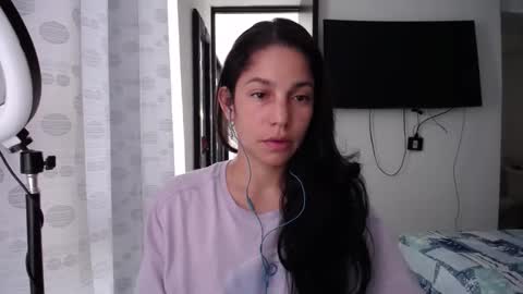 Snapshot of queenvictoria2023 chatting on 6, 1, 2025 Paola online show from 6, 1, 2025