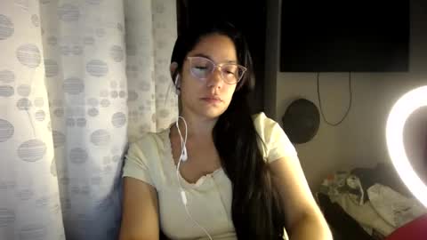 Snapshot of queenvictoria2023 chatting on 19, 6, 2026 Paola online show from 19, 6, 2026