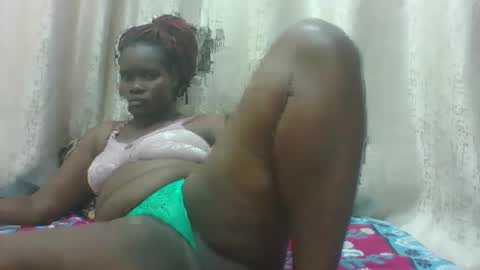 Snapshot of queenvivy chatting on 3, 6, 2026 VIVIAN online show from 3, 6, 2026