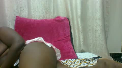 Snapshot of queenvivy chatting on 3, 8, 2026 VIVIAN online show from 3, 8, 2026