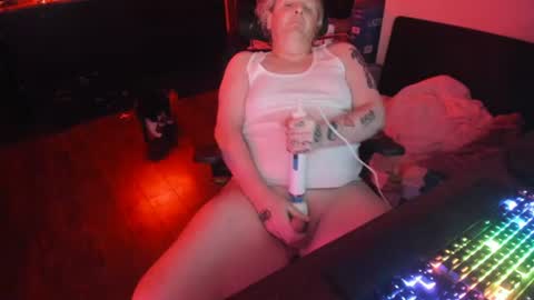 Liz Lezzistrata online show from 29, 6, 2026
