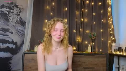 Teri  My favorite vibes 77 101 222 666 online show from 23, 12, 2025