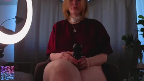 Snapshot of quennacindy chatting on 27, 5, 2026 Teri My favorite vibes 77 101 222 666 online show from 27, 5, 2026