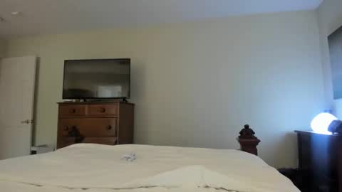 Snapshot of quest_one chatting on 12, 1, 2026 Jim online show from 12, 1, 2026