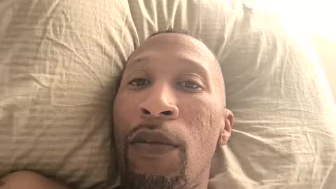 Snapshot of quindre chatting on 4, 10, 2025 quindre online show from 4, 10, 2025