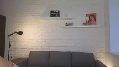 kiri online show from 19, 4, 2026