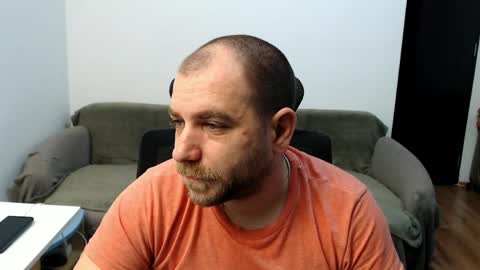 R0bila online show from 11, 4, 2026