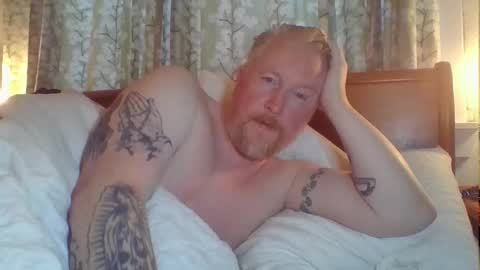 Snapshot of r_o_h_a_n_r_o_o_m chatting on 3, 3, 2026 r_o_h_a_n_r_o_o_m online show from 3, 3, 2026