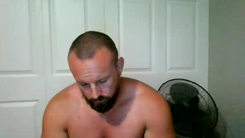 Snapshot of r_shackleford15 chatting on 5, 7, 2026 r_shackleford15 online show from 5, 7, 2026