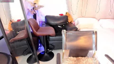 natalia  -  online show from 15, 12, 2025