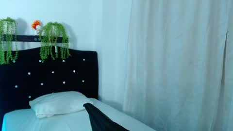 Snapshot of rachel__moon chatting on 4, 6, 2026 Valentina online show from 4, 6, 2026