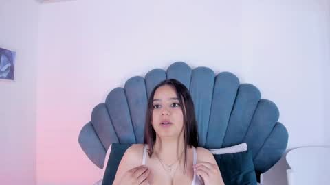 Snapshot of rachel_ribeiro chatting on 5, 2, 2025 Rachel Ribeiro online show from 5, 2, 2025