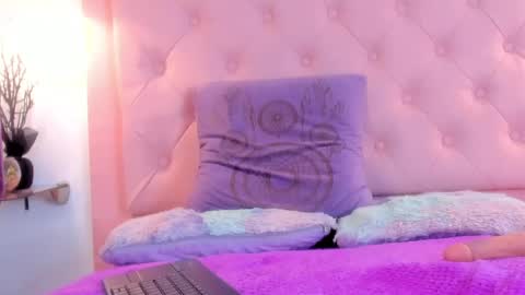 rachel_rivera99 online show from 28, 2, 2025