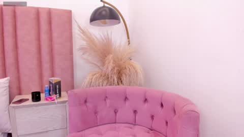 Snapshot of rachel_ruso chatting on 28, 5, 2026 RACHEL online show from 28, 5, 2026