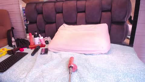  RACHEL online show from 25, 1, 2025