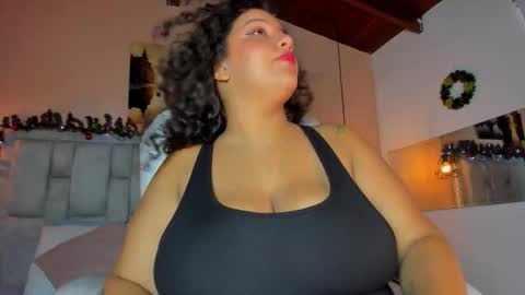 Snapshot of rachell_honey7 chatting on 24, 11, 2025 Rachel online show from 24, 11, 2025