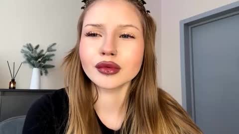 Snapshot of rachellemontag chatting on 13, 2, 2026 Alex online show from 13, 2, 2026