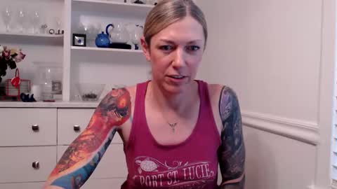 Racy Tracy online show from 30, 1, 2025