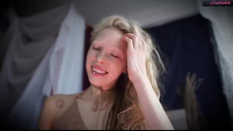 Snapshot of radiant_ada chatting on 8, 3, 2025 ada online show from 8, 3, 2025