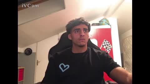 Snapshot of raes69 chatting on 4, 3, 2026 raes online show from 4, 3, 2026