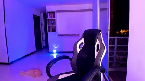 Jennyindependent model . online show from 19, 12, 2024