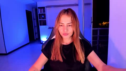 Jennyindependent model . online show from 20, 12, 2024