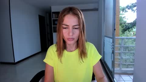 Jennyindependent model . online show from 28, 2, 2025