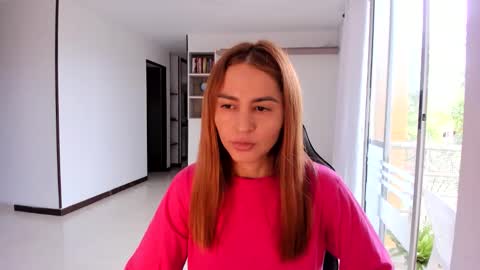 Jennyindependent model . online show from 1, 2, 2026