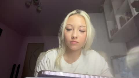 Snapshot of ranapfaffinger chatting on 25, 5, 2026 Emma online show from 25, 5, 2026