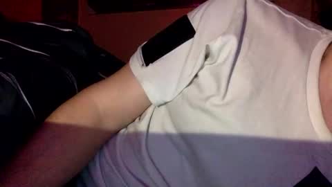 Snapshot of randobad12 chatting on 12, 4, 2026 randobad12 online show from 12, 4, 2026